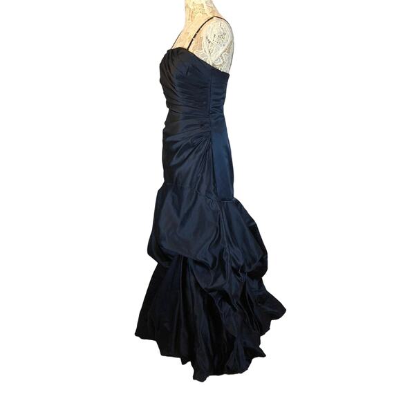 Impression Strapless gown ruching to side bustled back navy dress size 14 - Picture 3 of 12